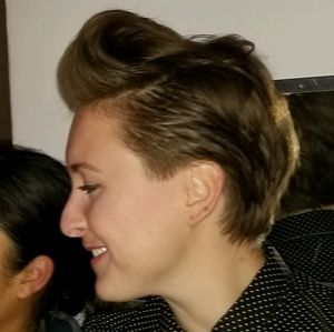 Meet your Posher, Agata